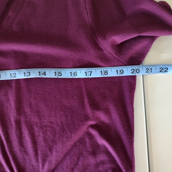 Magenta short sleeve t-shirt. Size 14. - Picture 5 of 9